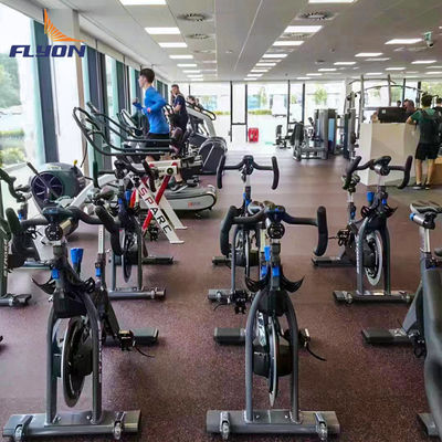 İyi fiyat Fitnes tesisleri için Anti Wear Kauçuk Yer Yatak Yaprakları Kauçuk Yer Halısı çevrimiçi