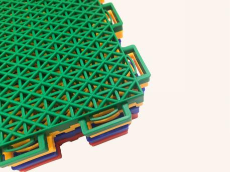 İyi fiyat Etki Polypropylene Copolymer PP Çöplü Plakalar Spor Tesisleri için Zemin Yüzeyi çevrimiçi