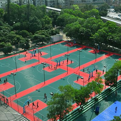 İyi fiyat Weather Resistant Outdoor Basketball Court Tiles Polypropylene Material With Multi Color çevrimiçi