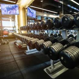İyi fiyat GYM Fitness Center ODM İçin Aşınma Önleyici Geri Dönüşümlü Kauçuk Döşeme Mat Fayansları çevrimiçi
