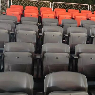 İyi fiyat Açık Yanmaz Stadyum Spor Koltukları Plastik PP HDPE Malzeme çevrimiçi