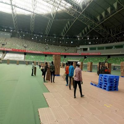 İyi fiyat PP Malzeme Kilitli Etkinlik Döşeme, Çim Koruması İçin Taşınabilir Dış Mekan Döşeme çevrimiçi