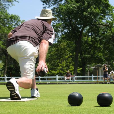 İyi fiyat Yeşil Astro Çim Suni Çim, Tenis Kortu İçin 20mm Sentetik Peyzaj Çimi çevrimiçi