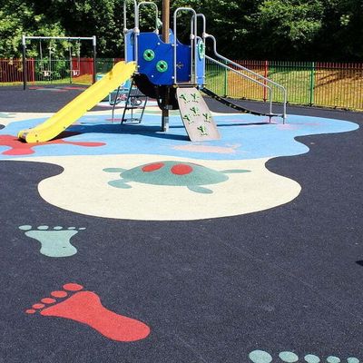 Stadyum EPDM Kauçuk Spor Salonu Döşeme Granülü Yüksek Esneklik Antioksidan OEM