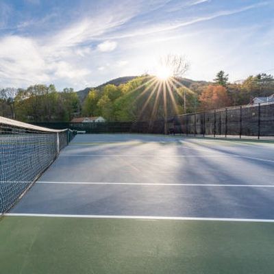 İyi fiyat Ücretsiz Çizgi Boyama Hizmeti Pickleball Mahkemesi Mat Döşeme Renkleri Özelleştirilmiş çevrimiçi