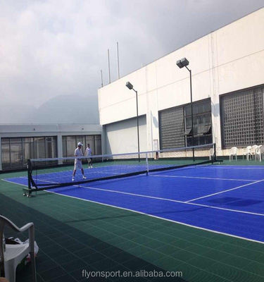 UV koruması olan 45 lbs Vinyl Pickleball Court Mat kurmak kolaydır