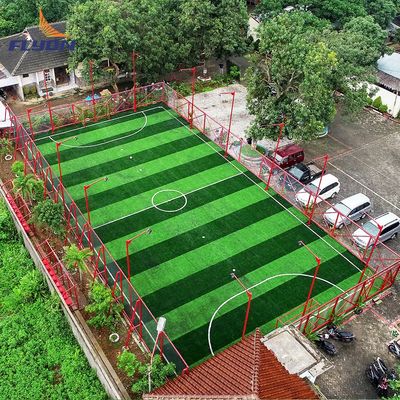 İyi fiyat Yeşil PE PP Sentetik Yapay Çim Bahçe Futbol Sahası çevrimiçi