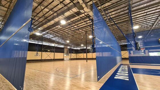 İyi fiyat Otomatik Elektrik Kontrol Sistemi İçerideki Sporlar için Yüksek Güçlü Kumaş ve Özelleştirilebilir Renkli Bölücü Perde çevrimiçi